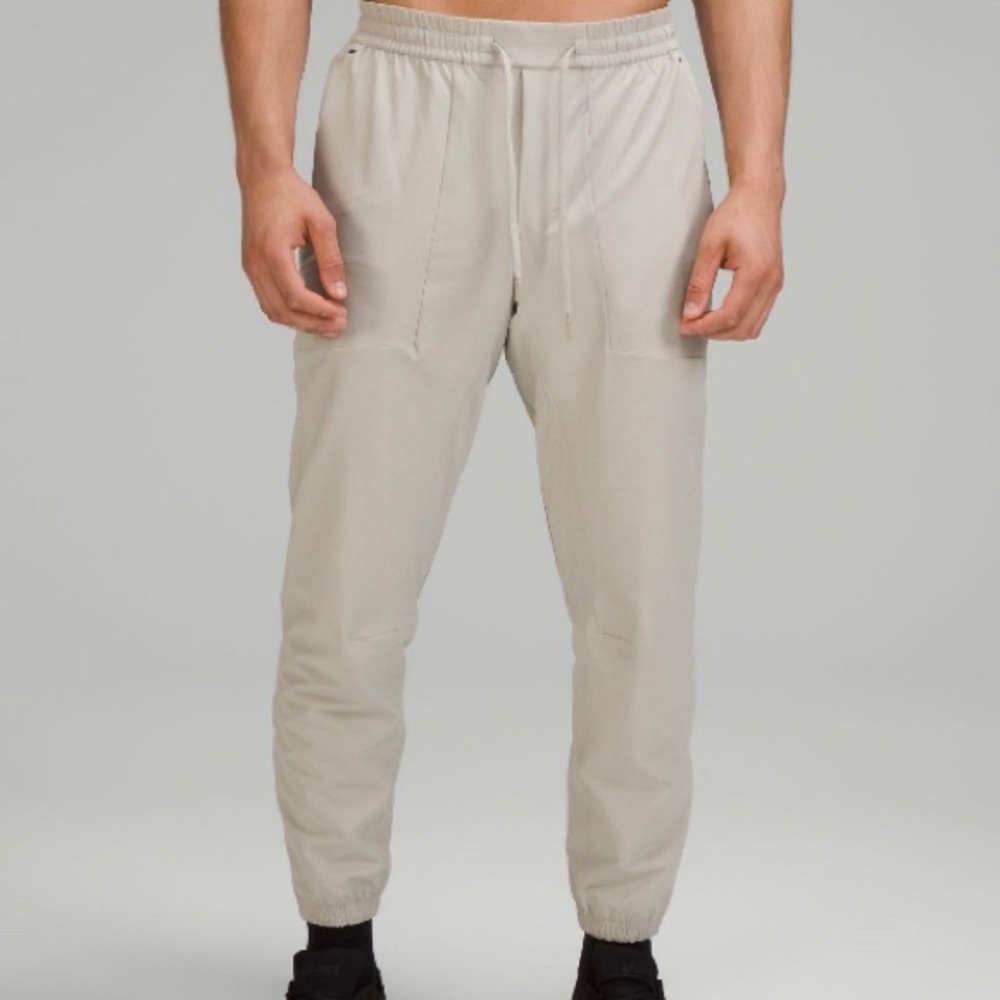 Lululemon Men’s License to Train Jogger